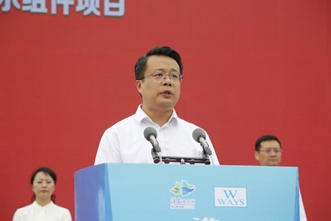 1696672205838653.jpg 淮安乐鱼轻量化车载新型显示组件项目开工建设4.JPG